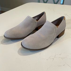 Tom’s shade Grey Suede bootie ankle boot size 9.5